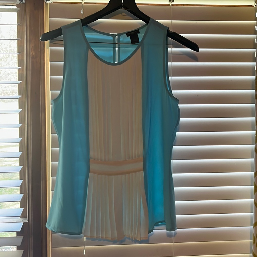 Ann Taylor Aqua and Cream Pleated Sleeveless Blouse